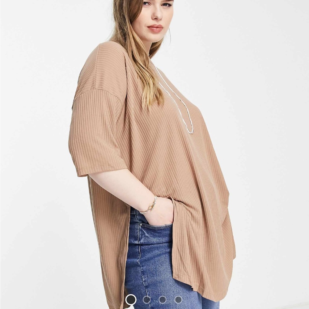 Oversized ribbed T-shirt with side slits